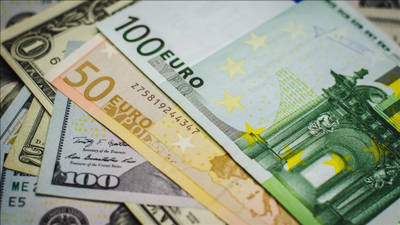 Euro ve dolarda yükseliş devam ediyor