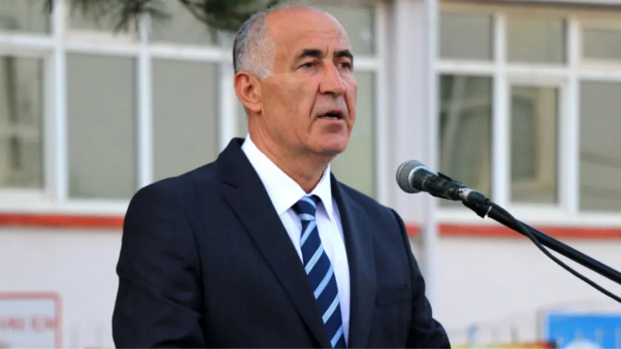 CHP'de şok ayrılık: Belediye Başkanı istifa etti
