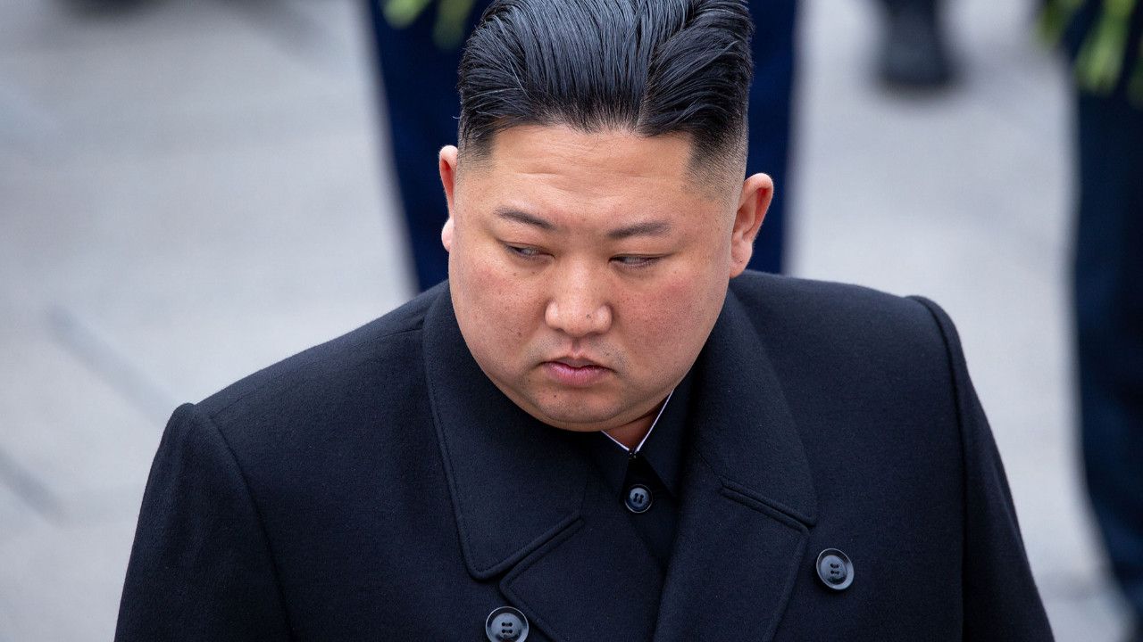 Kuzey Kore dünyaya sırtını döndü: İki büyükelçiliğini daha kapattı