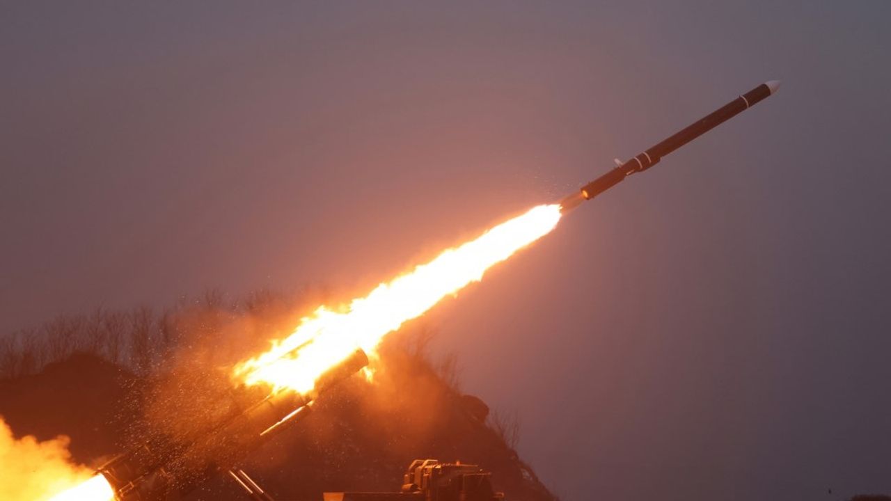Kuzey Kore, Sarı Deniz'e seyir füzeleri fırlattığını açıkladı