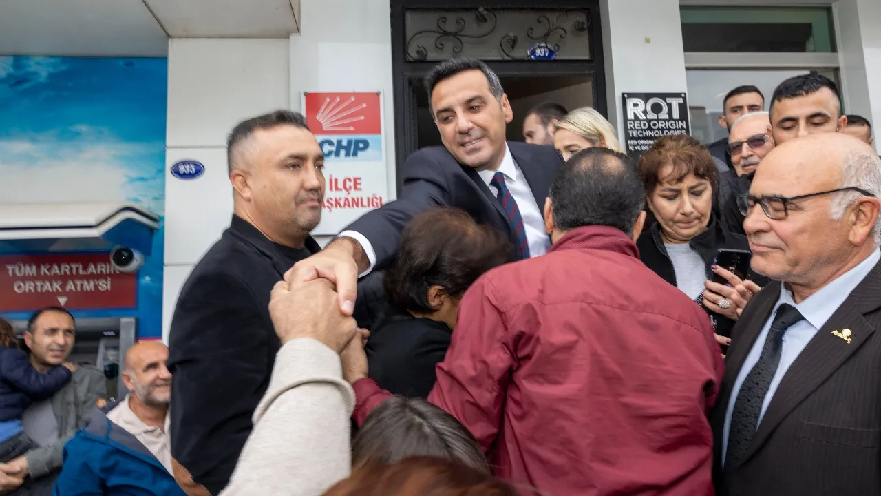 CHP'de sinirler gerildi: Tepkiler üzerine aday değişti