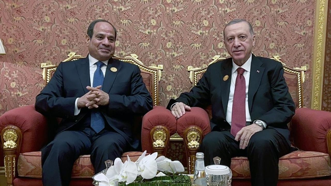 Erdoğan'dan 12 yıl sonra Mısır'a ilk ziyaret: Sisi ile görüşecek