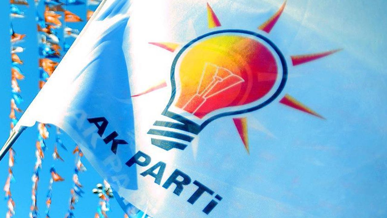 AK Parti'de istifa: Yeniden Refah Partisi’nden aday oldu