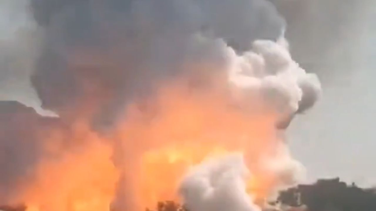 Havai fişek fabrikasında patlama: 6 işçi öldü