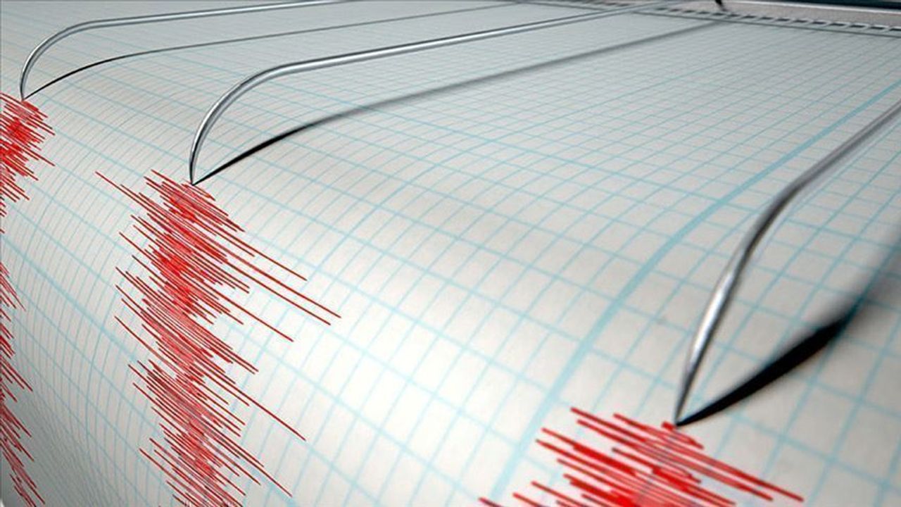 İzmir'de 3.7 büyüklüğünde deprem