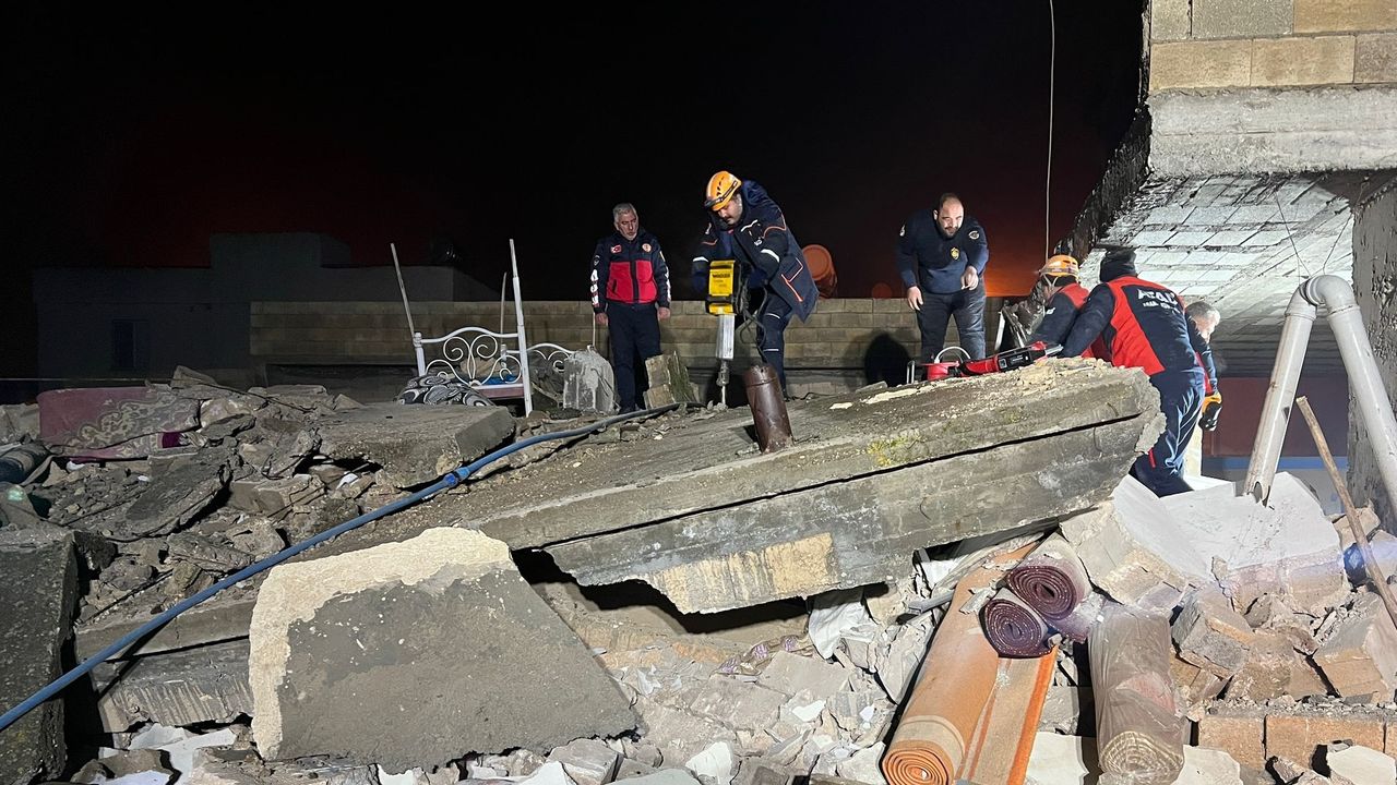 Şanlıurfa'da ev çöktü: Ölü ve yaralılar var