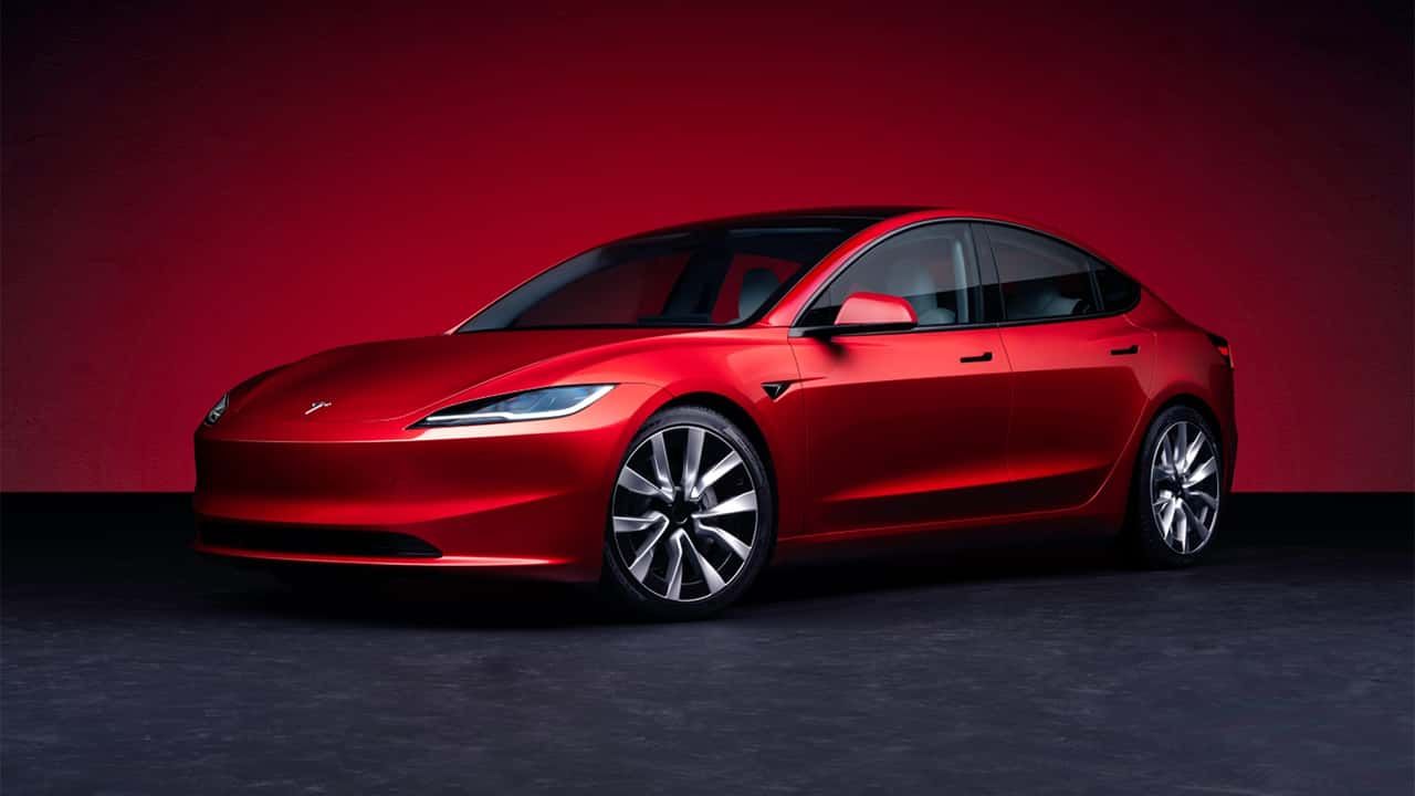 Tesla milyonlarca aracını geri çağırıyor
