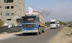 Refah Sınır Kapısı'ndan ikinci yardım konvoyu geçti