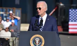 Biden neye uğradığını şaşırdı! Filistinli protestocu Biden’ın konuşmasını kesti