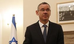 Netanyahu'nun danışmanı Regev: Biz hastane vurmayız