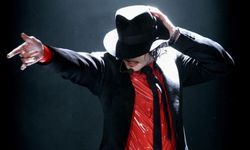 Michael Jackson'ın ceketi satıldı: Fiyat dudak uçuklattı