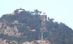 Antalya'da teleferikte mahsur kalanlar için kurtarma çalışmaları sürüyor