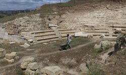 Pompeiopolis Antik Kenti'ndeki Roma tiyatrosu gün yüzüne çıkarıldı