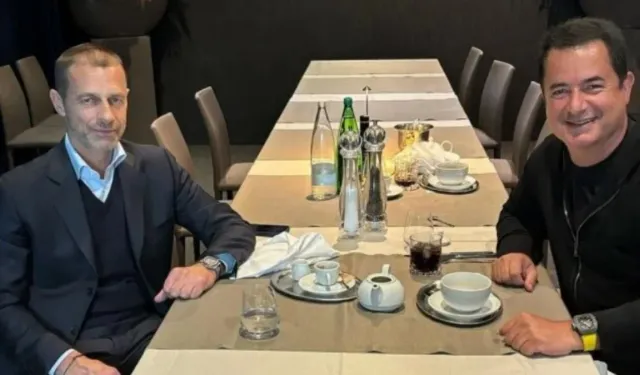 UEFA Başkanı Aleksander Ceferin ile Acun bir arada