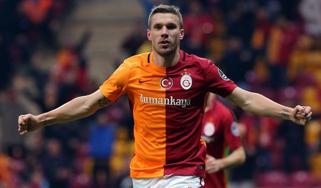 Galatasaraylı futbolcu Podolski dönerci oldu!