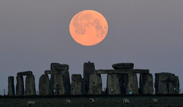 Stonehenge'le Ay arasında bir bağlantı keşfedildi
