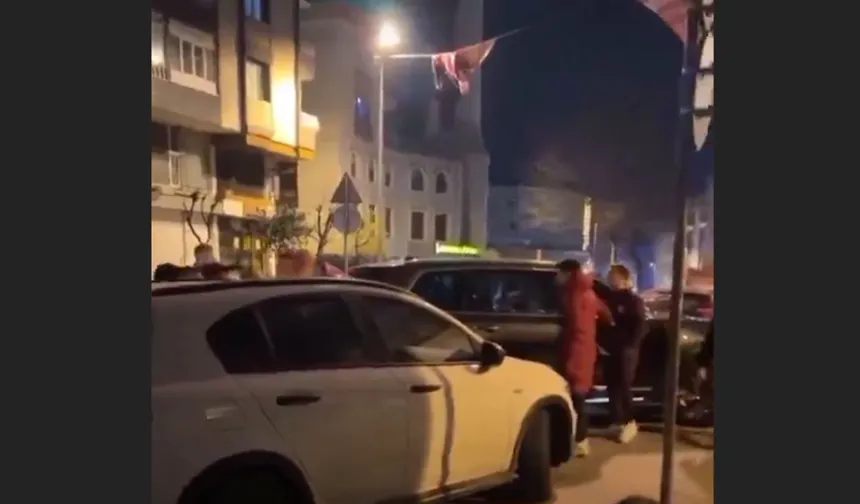 Kerem Aktürkoğlu, trafikte bir kişiyle tartıştı