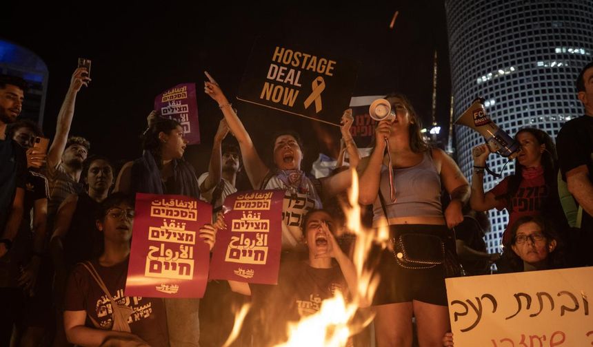 İsrailliler Netanyahu hükümetinin istifası için yine sokaklarda